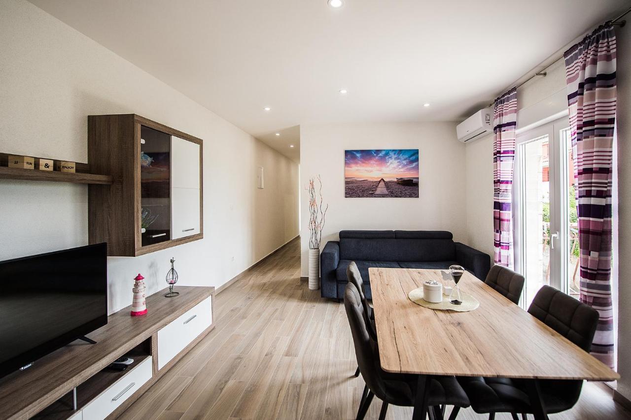 Apartmani Brdar Подстрана Екстериор снимка