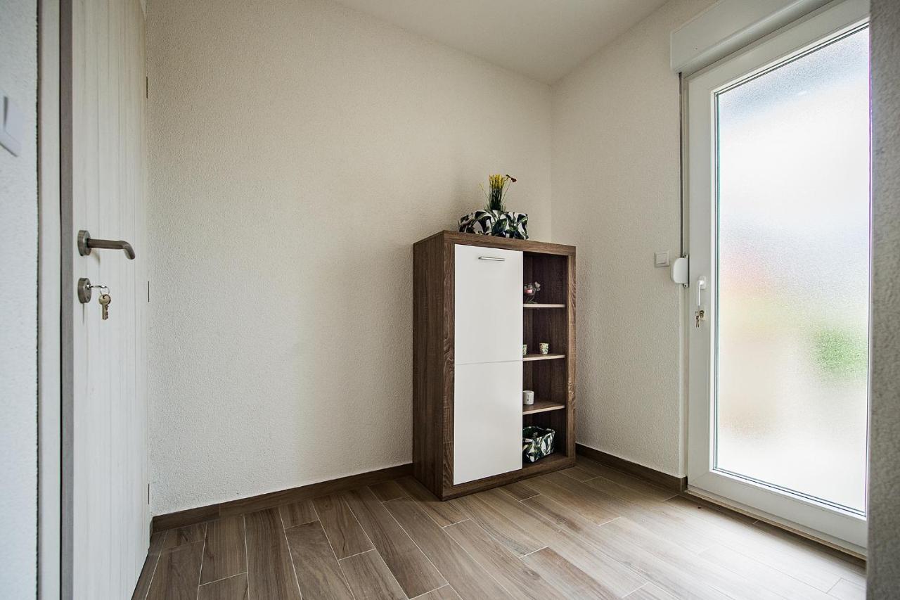 Apartmani Brdar Подстрана Екстериор снимка