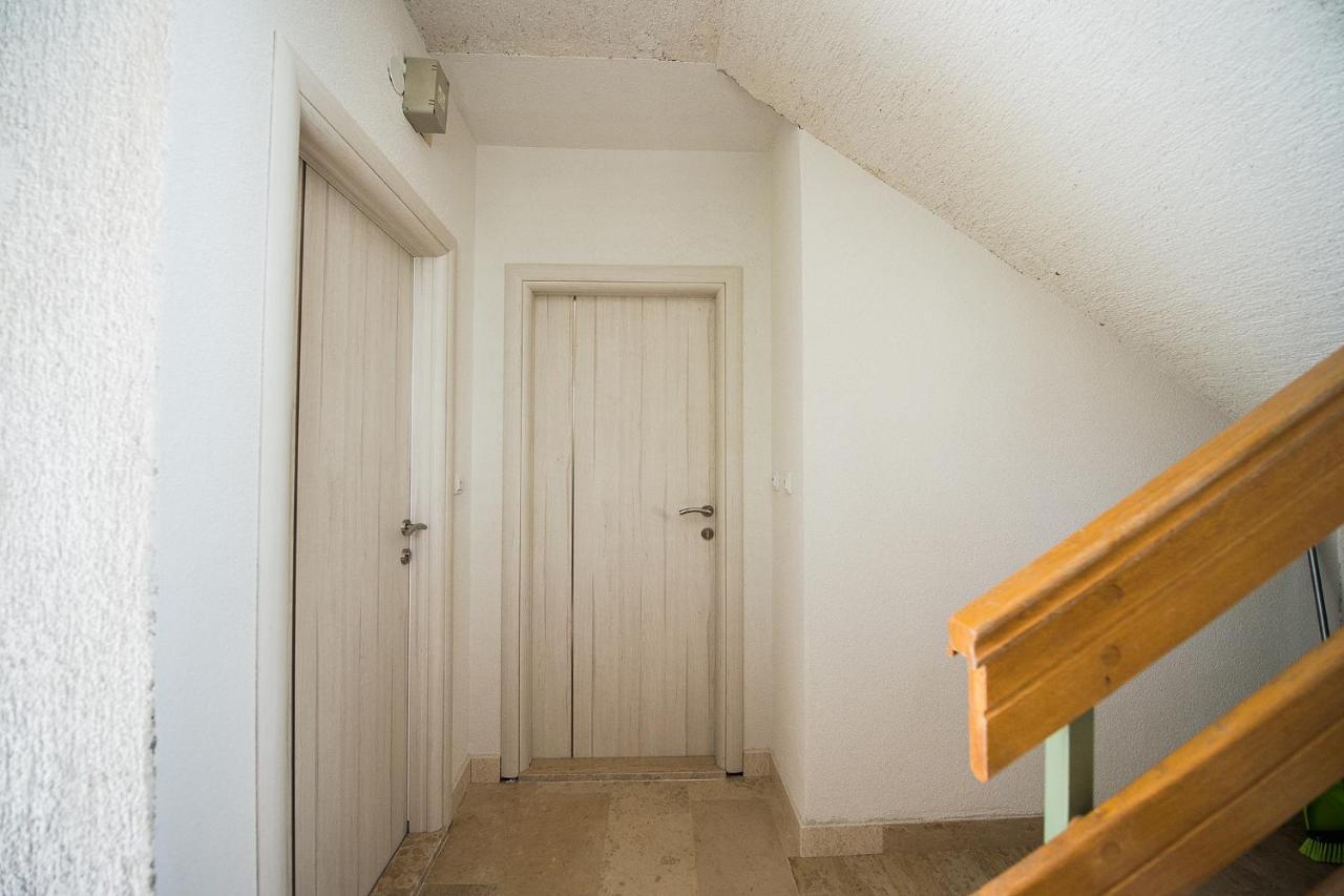 Apartmani Brdar Подстрана Екстериор снимка