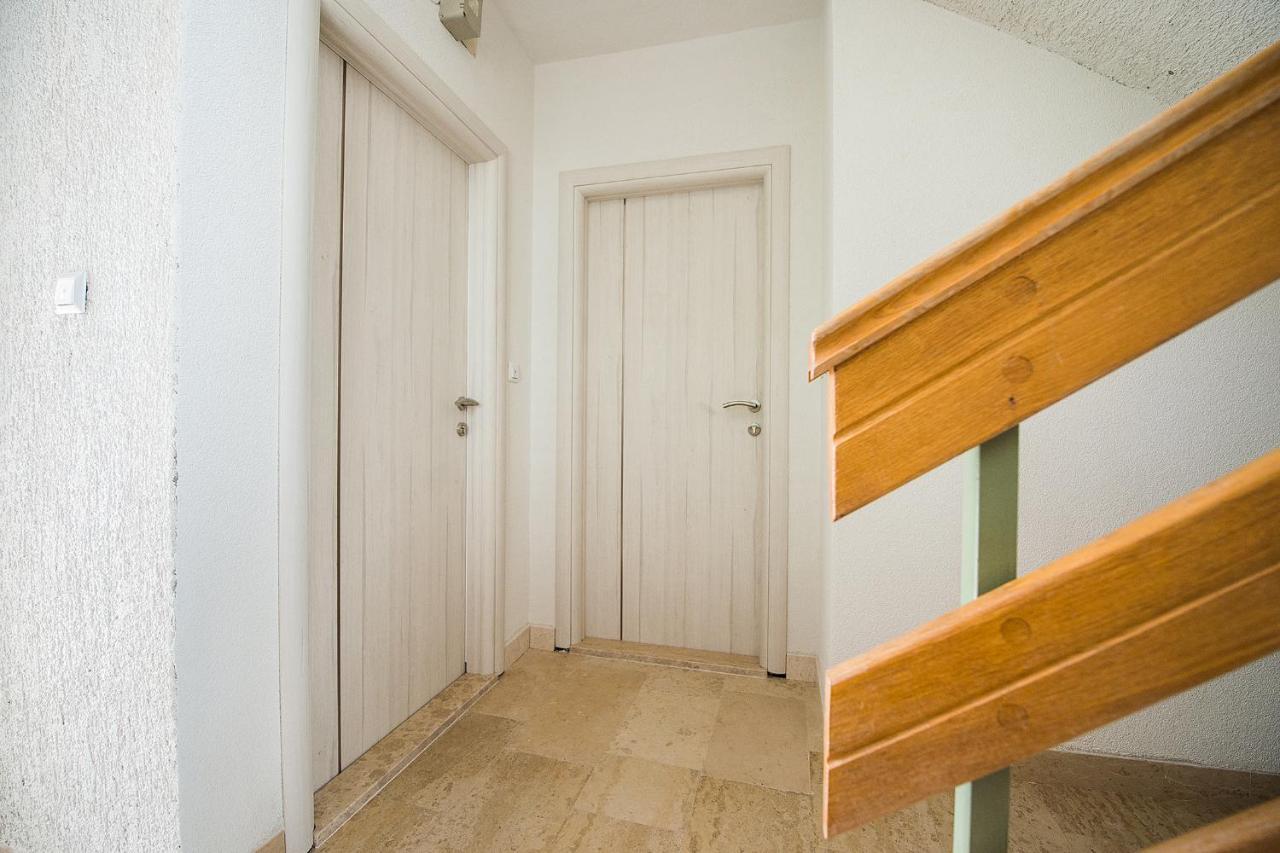 Apartmani Brdar Подстрана Екстериор снимка